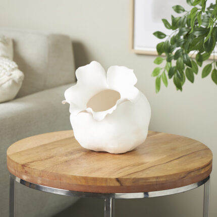 Tabletop sculpture